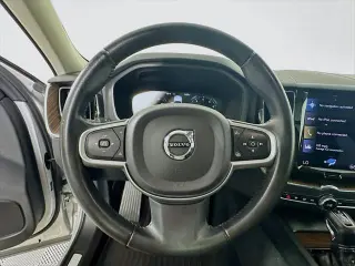 Volvo XC60 2021 T5 Momentum 4dr SUV