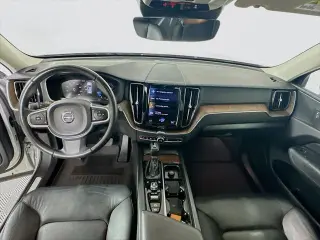 Volvo XC60 2021 T5 Momentum 4dr SUV