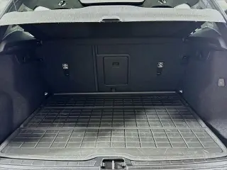 Volvo XC40 2021 AWD T5 R-Design 4dr SUV
