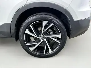 Volvo XC40 2021 AWD T5 R-Design 4dr SUV