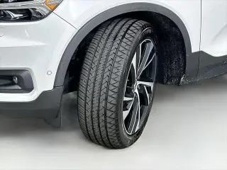 Volvo XC40 2021 AWD T5 R-Design 4dr SUV