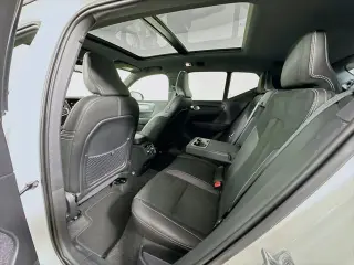 Volvo XC40 2021 AWD T5 R-Design 4dr SUV