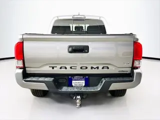 Toyota Tacoma 2017 4x2 TRD Sport 4dr Double Cab 6.1 ft LB