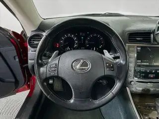 Lexus IS 250C 2010 2dr Convertible 6A