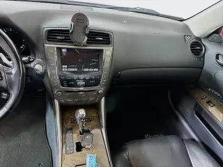Lexus IS 250C 2010 2dr Convertible 6A