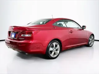 Lexus IS 250C 2010 2dr Convertible 6A