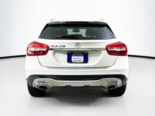 Mercedes-Benz GLA 2018 GLA 250 4dr SUV