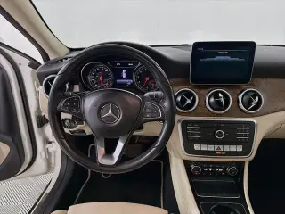 Mercedes-Benz GLA 2018 GLA 250 4dr SUV