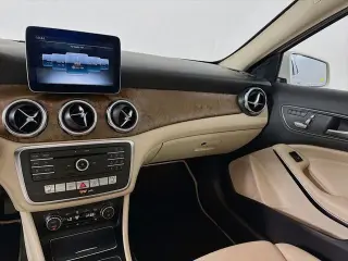 Mercedes-Benz GLA 2018 GLA 250 4dr SUV