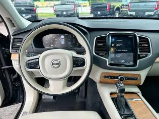 Volvo XC90 2022 AWD T6 Momentum 6-Passenger 4dr SUV