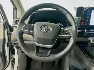 Toyota Sienna 2023 XLE 8-Passenger 4dr Mini-Van
