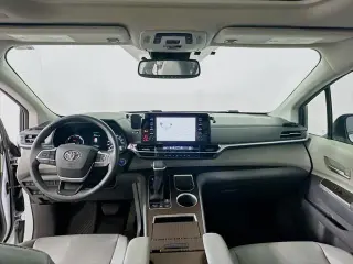 Toyota Sienna 2023 XLE 8-Passenger 4dr Mini-Van