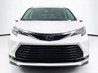 Toyota Sienna 2023 XLE 8-Passenger 4dr Mini-Van