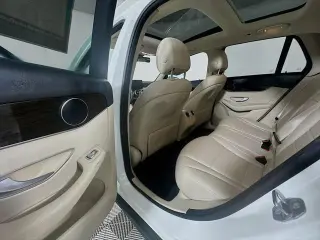 Mercedes-Benz GLC 2021 GLC 300 4dr SUV