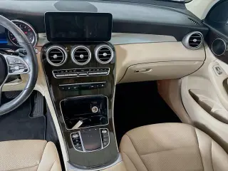 Mercedes-Benz GLC 2021 GLC 300 4dr SUV