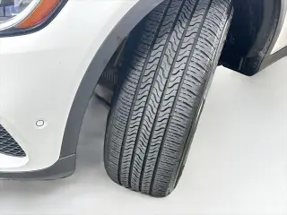 Mercedes-Benz GLC 2021 GLC 300 4dr SUV