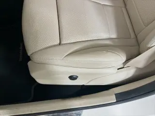 Mercedes-Benz GLC 2021 GLC 300 4dr SUV