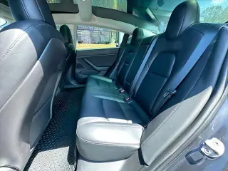 Tesla Model 3 2019 AWD Performance 4dr Fastback