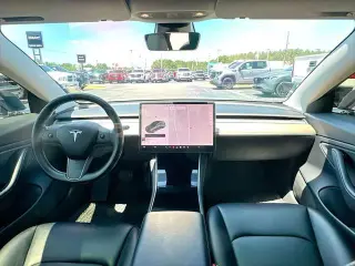 Tesla Model 3 2019 AWD Performance 4dr Fastback
