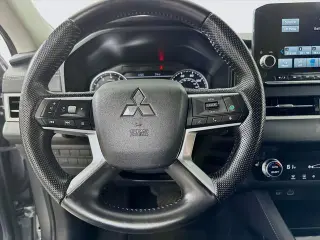 Mitsubishi Outlander 2023 SE 4dr SUV