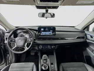 Mitsubishi Outlander 2023 SE 4dr SUV