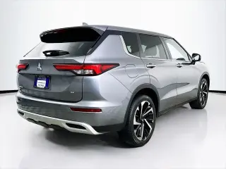 Mitsubishi Outlander 2023 SE 4dr SUV