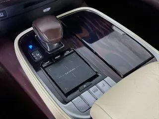 Lexus LS 500 2019 4dr Sedan