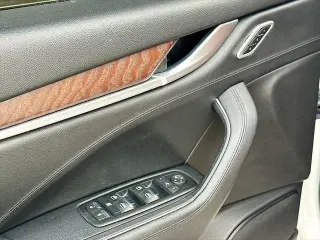 Maserati Levante 2017 AWD S 4dr SUV