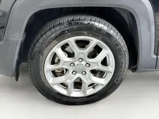 Jeep Renegade 2017 Latitude 4dr SUV