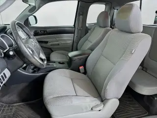 Toyota Tacoma 2014 4x2 Base 4dr Access Cab 6.1 ft SB 5M