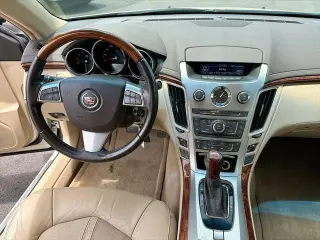Cadillac CTS 2010 3.0L V6 Luxury 4dr Sedan