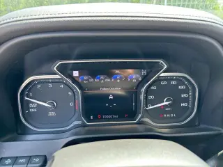 GMC Sierra 1500 2019 4x4 Denali 4dr Crew Cab 5.8 ft. SB