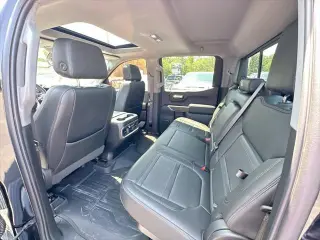 GMC Sierra 1500 2019 4x4 Denali 4dr Crew Cab 5.8 ft. SB