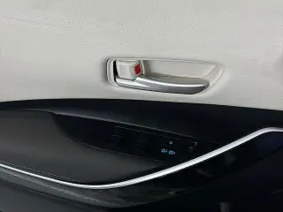 Toyota Corolla Hybrid 2024 SE 4dr Sedan