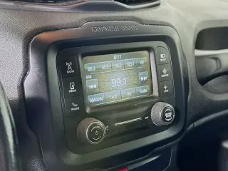 Jeep Renegade 2017 Latitude 4dr SUV