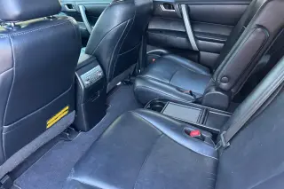 Toyota Highlander 2011 AWD SE 4dr SUV