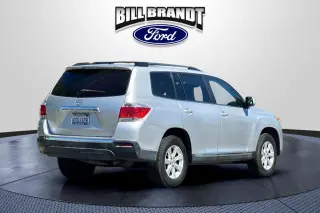 Toyota Highlander 2011 AWD SE 4dr SUV