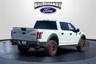 Ford F-150 2017 4x4 Raptor 4dr SuperCrew 5.5 ft. SB