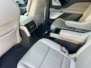 Lincoln Aviator 2021 AWD Reserve 4dr SUV