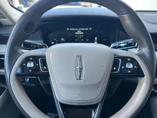 Lincoln Aviator 2021 AWD Reserve 4dr SUV