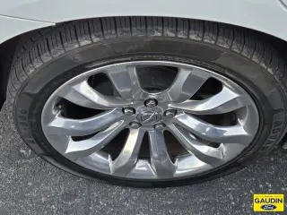 Chrysler 300 2017 Limited 4dr Sedan