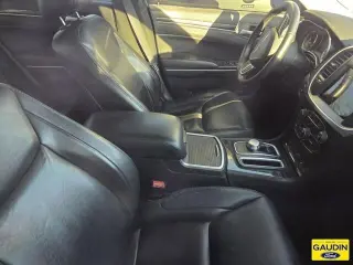 Chrysler 300 2017 Limited 4dr Sedan