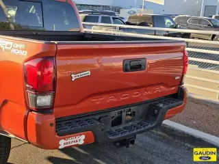 Toyota Tacoma 2018 4x2 TRD Off-Road 4dr Double Cab 5.0 ft SB