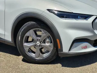 Ford Mustang Mach-E 2022 Select 4dr SUV