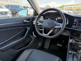 Volkswagen Jetta 2023 SE 4dr Sedan