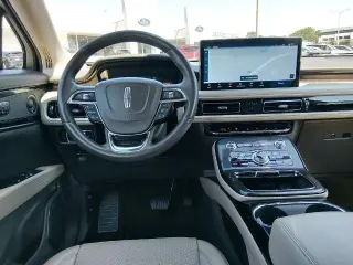 Lincoln Nautilus 2021 Reserve 4dr SUV