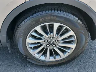 Lincoln Nautilus 2021 Reserve 4dr SUV