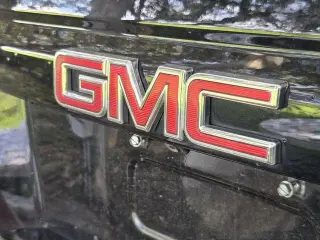 GMC Yukon XL 2020 4x2 SLT 4dr SUV