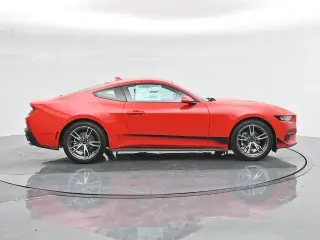 Ford Mustang 2024 EcoBoost 2dr Fastback