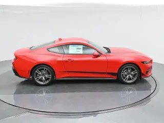 Ford Mustang 2024 EcoBoost 2dr Fastback